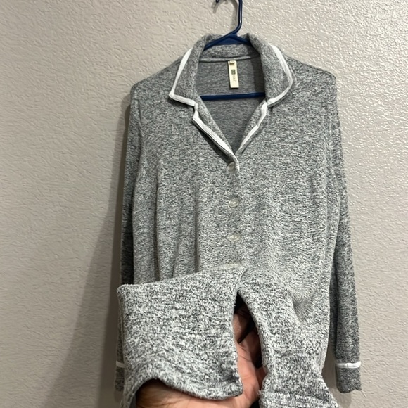 LA Cera The Comfort Collection Tailored Sleep Shirt Gray White Size Medium - Picture 5 of 11